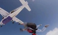 天津一高空跳伞项目发生事故，一男一女不幸遇难；跳伞基地：“这两个人跳伞溺水了”，该项目已被叫停，目前事故还在调查处理中