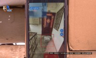 “给我500元，否则继续投诉你！”浙江一快递员送错的快递疑被转手寄走，找收件人沟通却屡遭投诉，连民警和记者也都被投诉