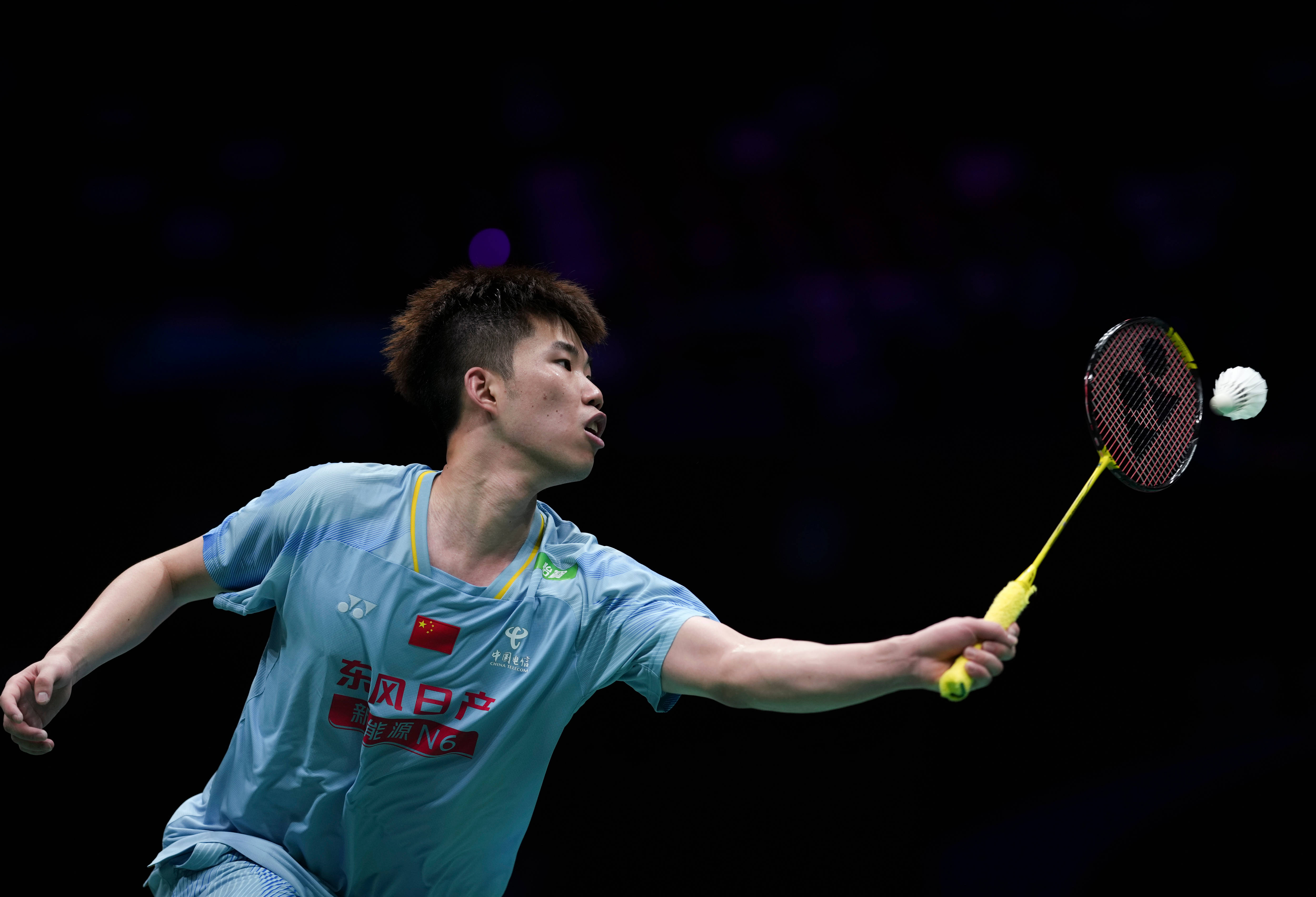 (体育)羽毛球——亚锦赛:翁泓阳无缘男单四强