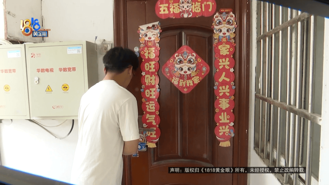 “给我500元，否则继续投诉你！”浙江一快递员送错的快递疑被转手寄走，找收件人沟通却屡遭投诉，连民警和记者也都被投诉
